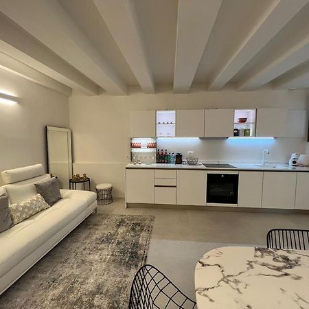 Апартаменти Immobiliare Nk Palazzo Bonvicini Венеція Екстер'єр фото